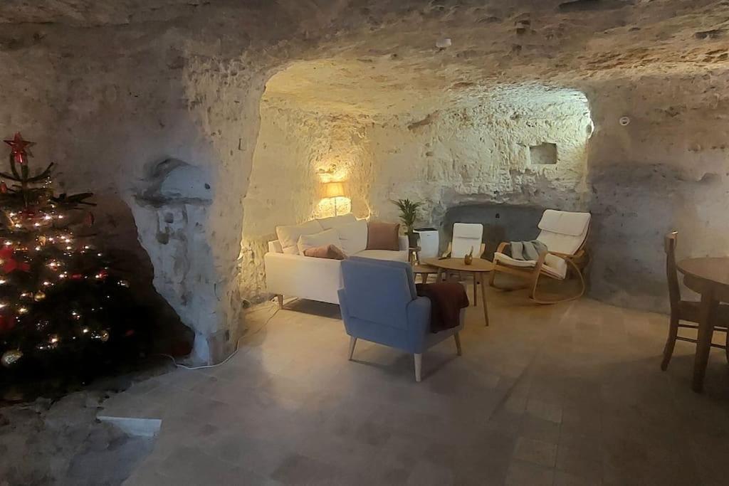 Troglo Entre Caves Et Chateaux Montlouis-sur-Loire Kültér fotó