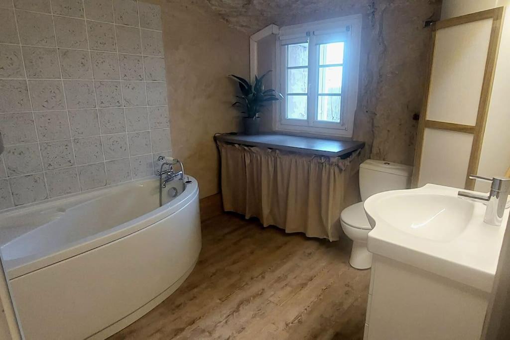 Troglo Entre Caves Et Chateaux Montlouis-sur-Loire Kültér fotó